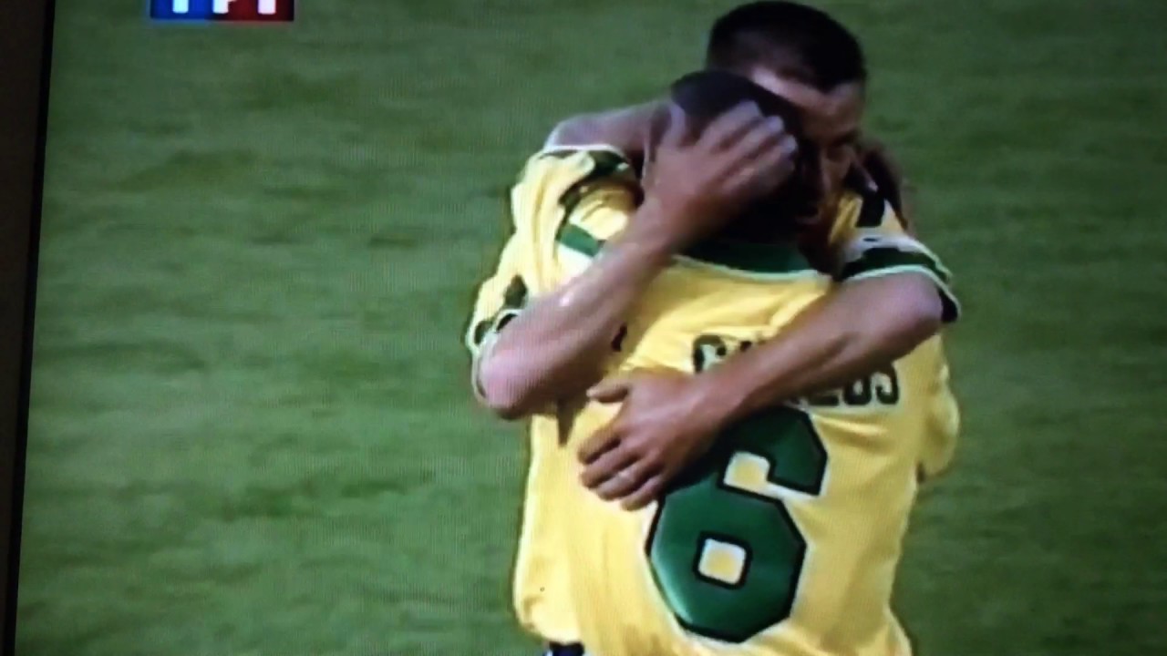 Best goal in soccer history ROBERTO CARLOS YouTube