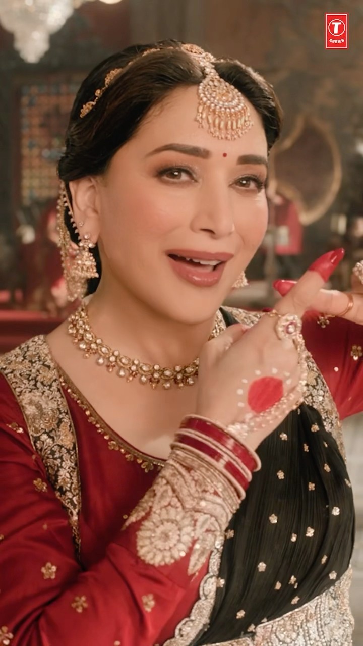 Madhuri Dixit's Grace? | Bhool Bhulaiyaa 3 | Ami Je Tomar 3.0