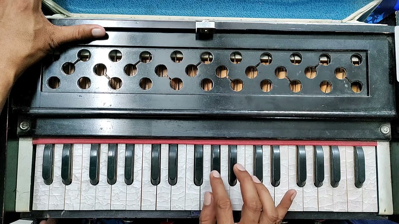 Nain tere maa Naina Devi Himachali bhajan harmonium notes YouTube