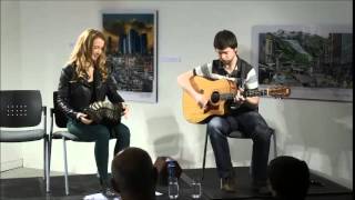 Sunday's Well, waltz ; and other tunes / Caitlín Nic Gabhann ; Caoimhín Ó Fearghail