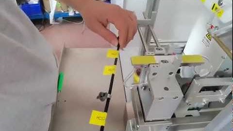 Semi auto flag labeling machine for wire cable with printer