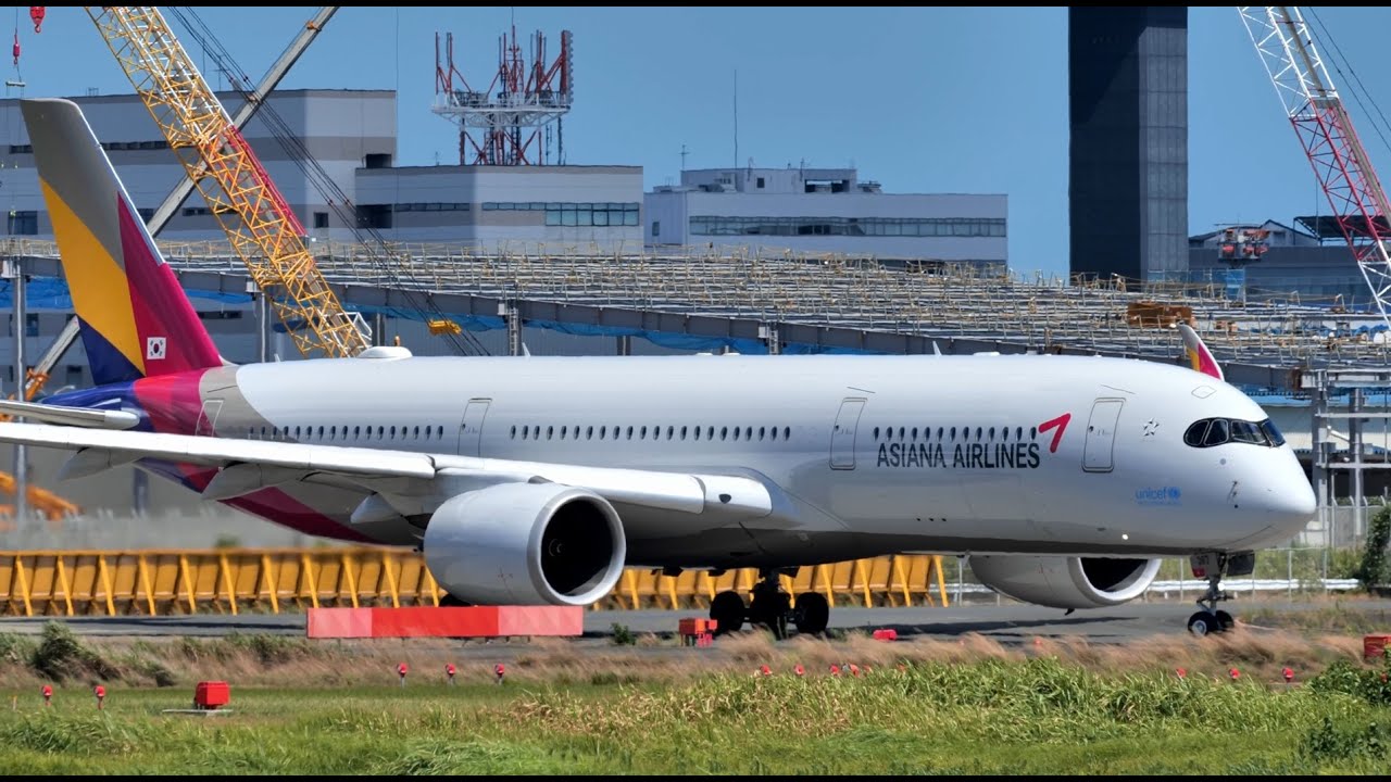 Asiana Airlines Airbus A350-900 HL8383 Takeoff from Narita 16R