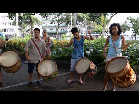 Oficina de introdução ao maracatu