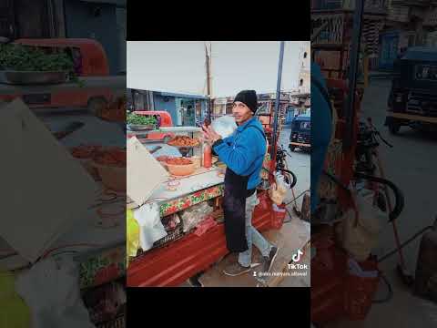 الحمد لله احنا لسه علي العهد أي سندوتش جبنه واحد الفوال