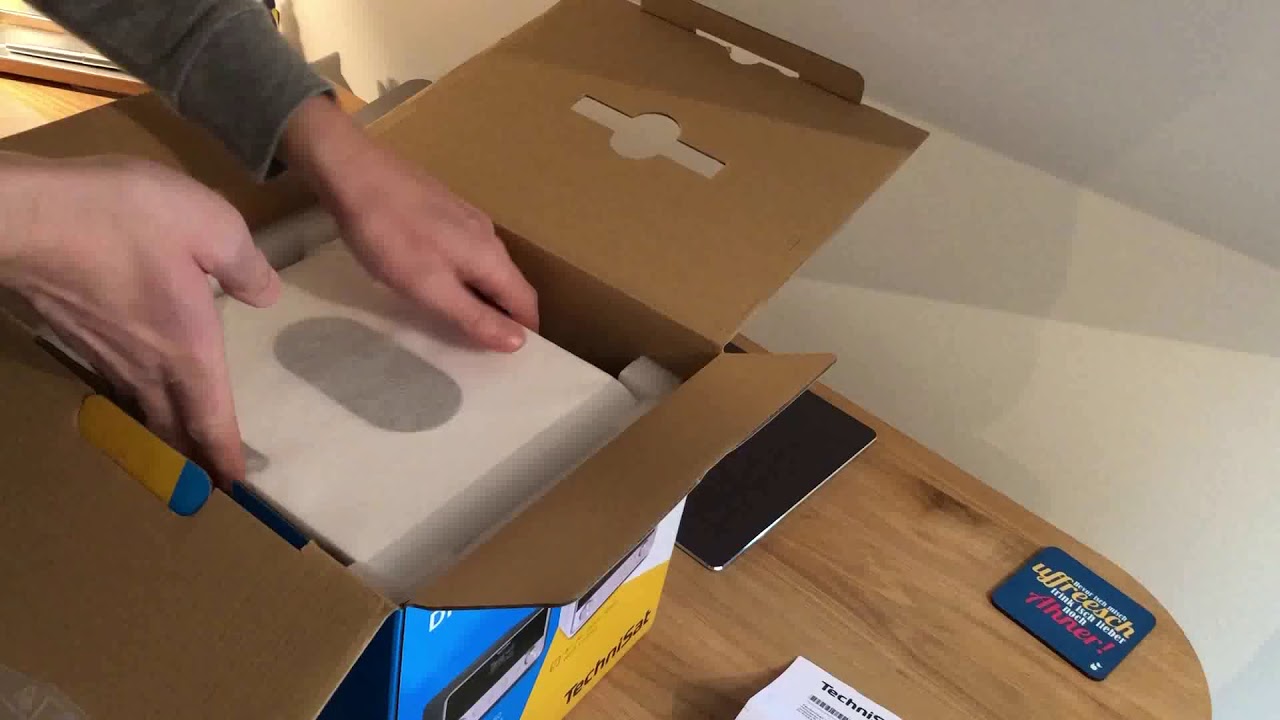 Unboxing Technisat DIGITRADIO 585