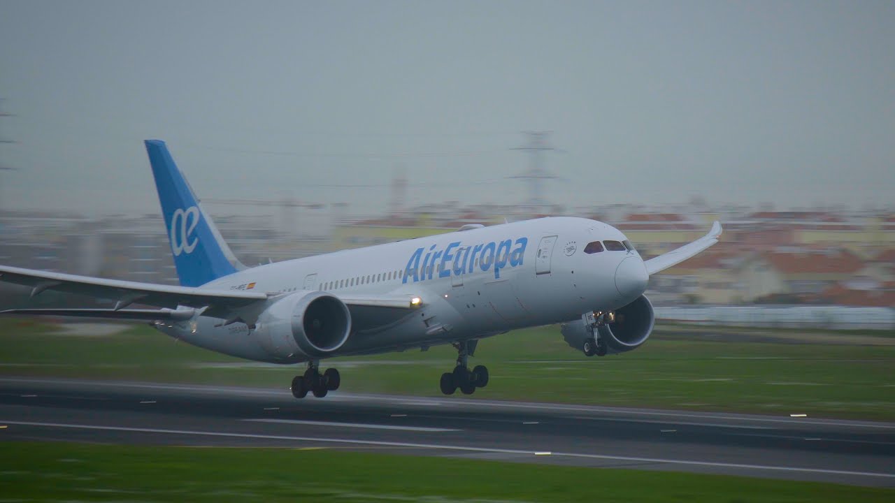 Air Europa Boeing 787-8 Dreamliner windy take off from Lisbon Airport LPPT