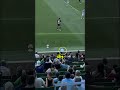 مفاجأة في ملعب كرة القدم