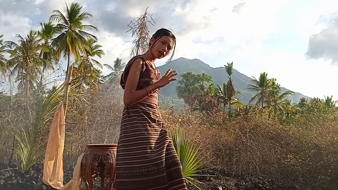 SEDON LEPAN LELUHUR PERTAMA ILE BOLENG ADONARA - SMPN 2 ADONARA TIMUR || WITIHAMA