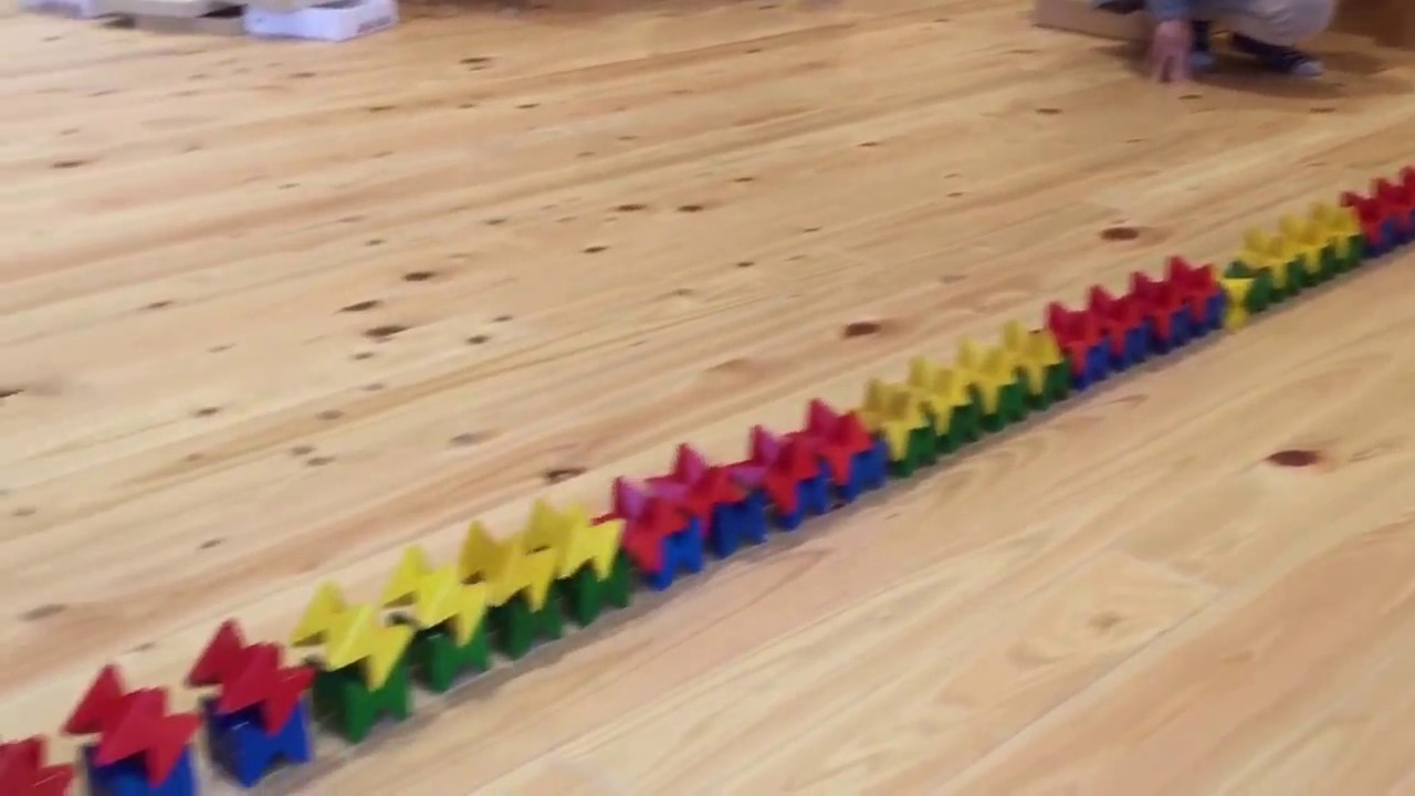 ネフスピール ドミノ 142ピース Challenge Domino with building blocks Naefspiel!