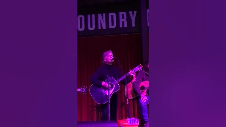 Dana Downs, The Foundry, Nov. 28, 2017