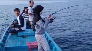 lady angler beraksi😂