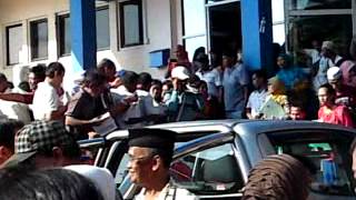 SUASANA SEMASA AMBIL BORANG BR1M