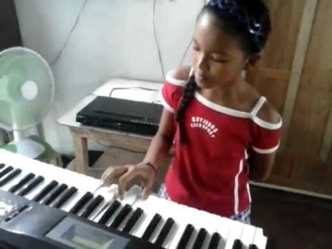 Aira Eloisa 1st Lesson in Keyboard