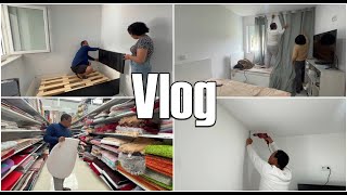 Mudei os móveis dos quartos | Envelopei a cama | Ficou um charme 😍 Colocamos as cortinas!