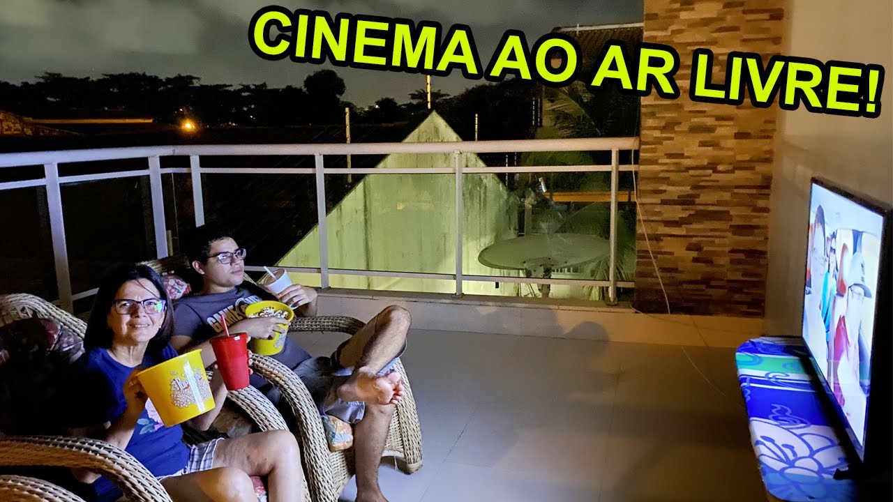 FIZEMOS UM CINEMA DE MADRUGADA NA VARANDA!!!