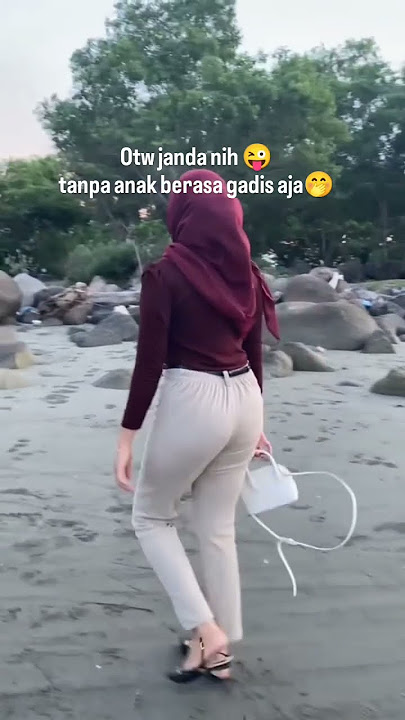 pantat besar karena sering dinakalin pacar di kosan #jilboobs #ketat #nyeplak #bokongsemok