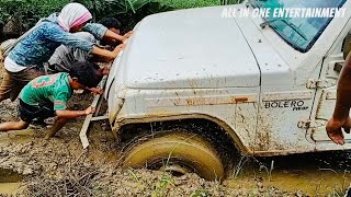 Mahindra Bolero 4x4 pickup stuck in mud rescued by the villagers | 4x4 offroad