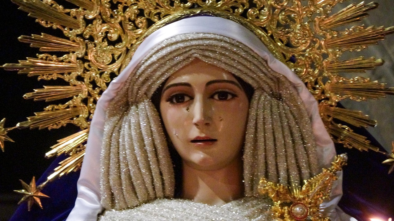 1/Vía Crucis Rico y Piedad, la novia de Vélez