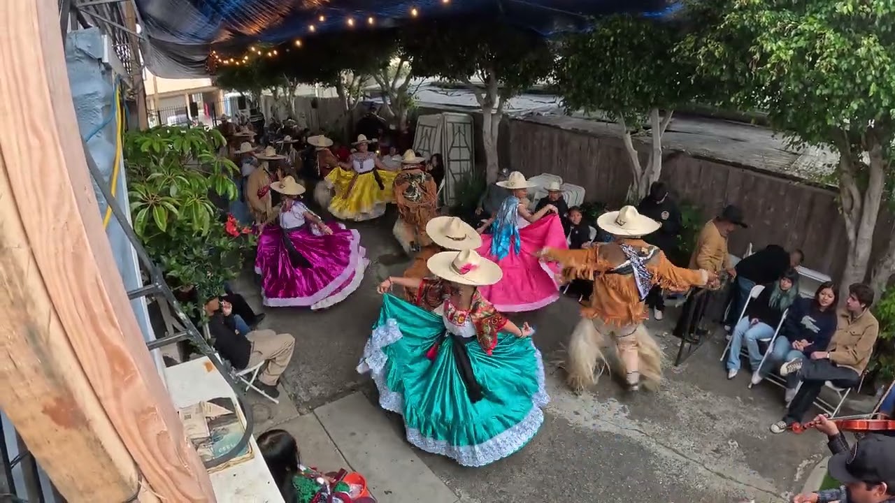 Danza De Los Rubios Grupo Alegre” Gusto Santa Maria!!