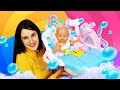 La baignoire de Baby Annabell. Peppa pig et sa famille. Compilation des vidéos pour enfants.