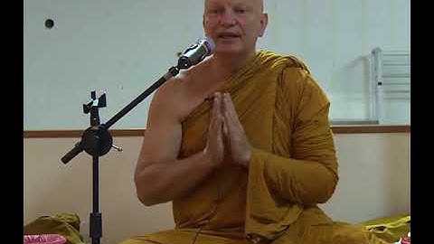 Ajahn Nyanadhammo - Walking Meditation