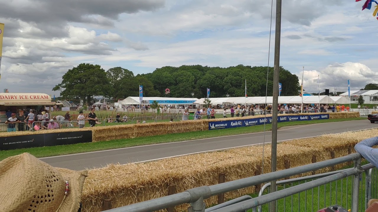 Car fest north YouTube