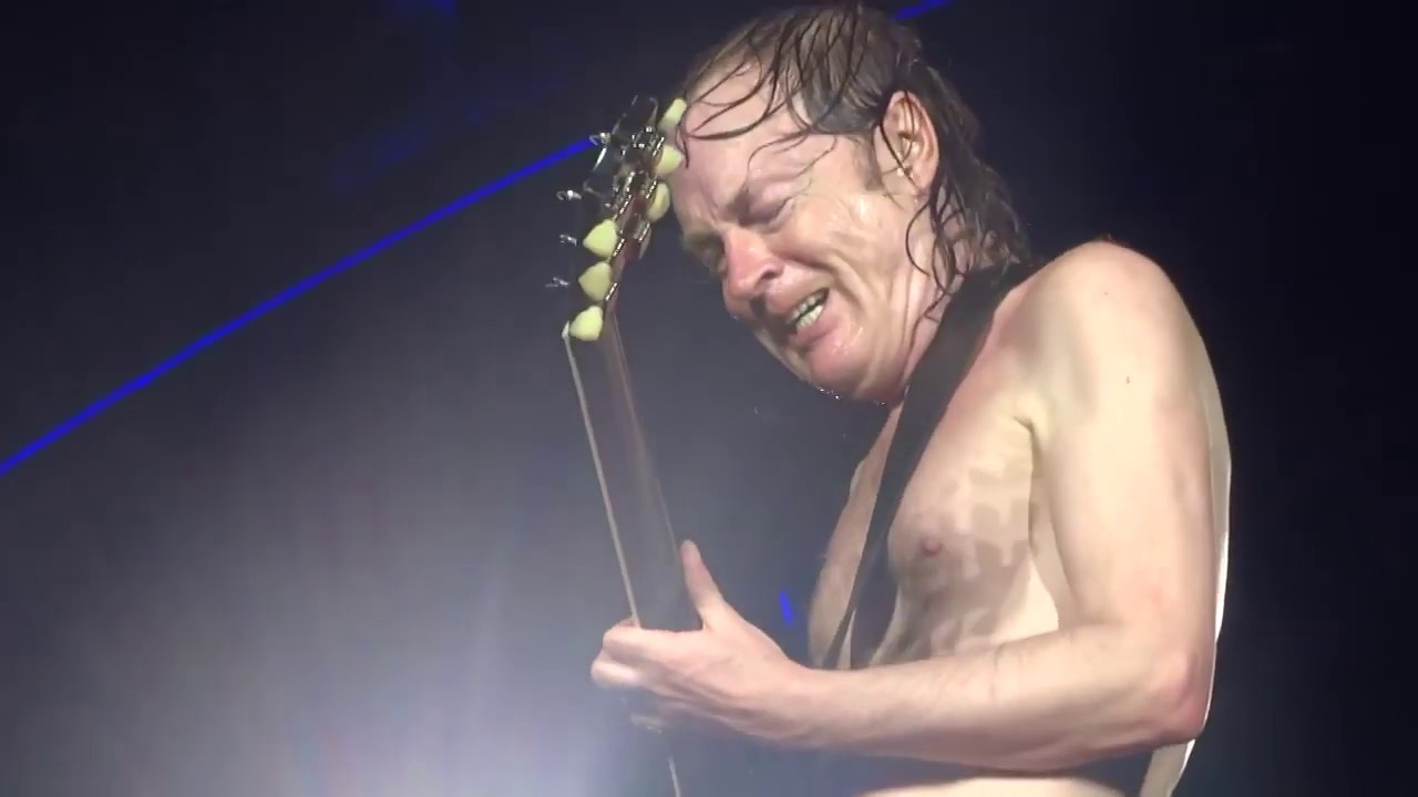 AC/DC - Let There Be Rock (live) - Warsaw 2015 - YouTube