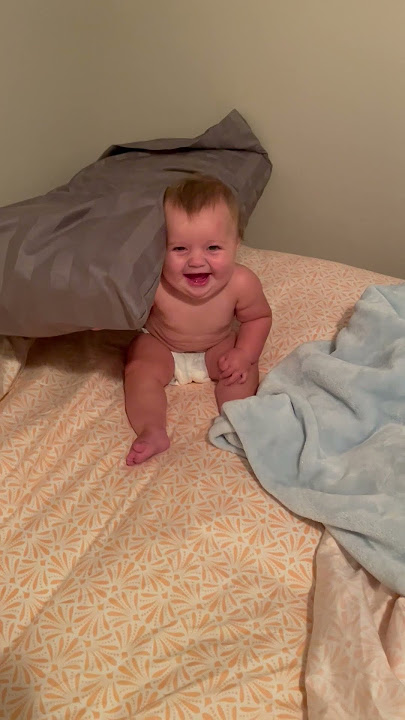 Baby has the most adorable laugh 😍