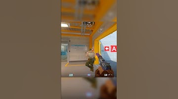1vs3 eco round CLUTCH 😂 #shorts #CS2 #CSGO #counterstrike