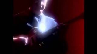 Red - King Crimson (Live in Japan) (HD) chords