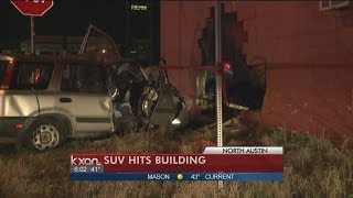 Car crashes into north Austin building