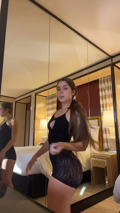 🔥SEXY DANCE🔥 IN A *HOT* OUTFIT 🥵💦 #shorts #sexy #mimibae_xo