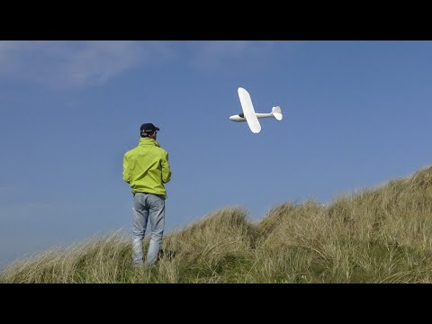 Micro 3D printed glider. Sinbad sloping off the dunes.