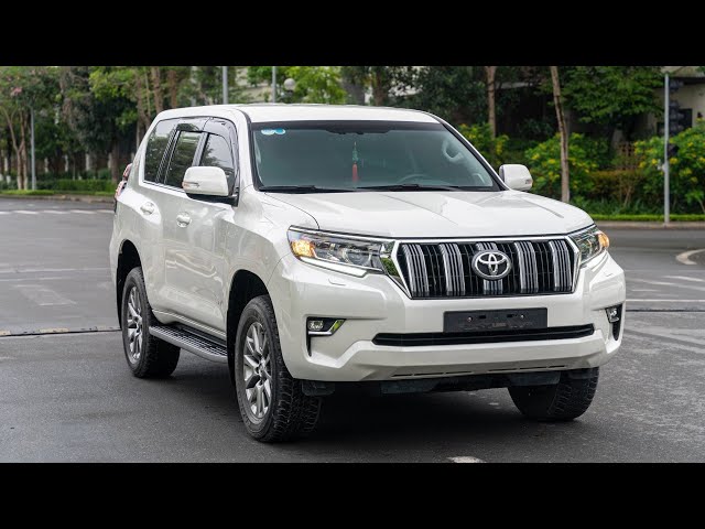 Quá mới! Toyota Land Cruiser Prado 2021 một chủ từ mới có hoá đơn VAT class=