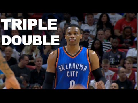 Russell Westbrook Posts 29/17/11 Triple Double | 12.27.16