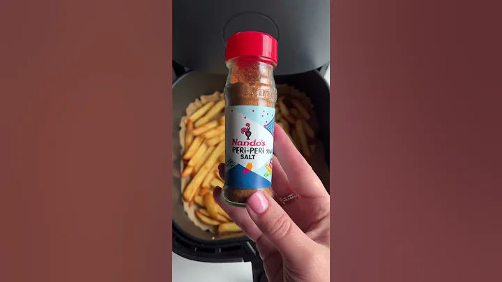 👀 Nando’s pulled chicken loaded fries, slow cooker and air fryer edition! Omg… Unreal! #shorts