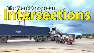The Most Dangerous Intersections 🚛⚠️ | Large Trucks on the Road 2025