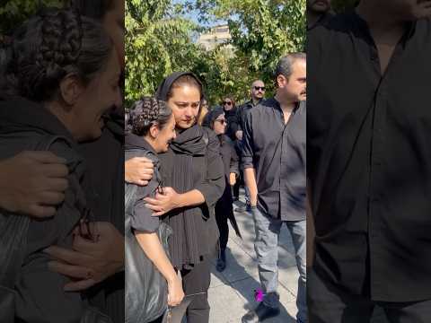 گریه شبنم مقدمی در کنار همسرشون علیرضا آرا در مراسم ختم