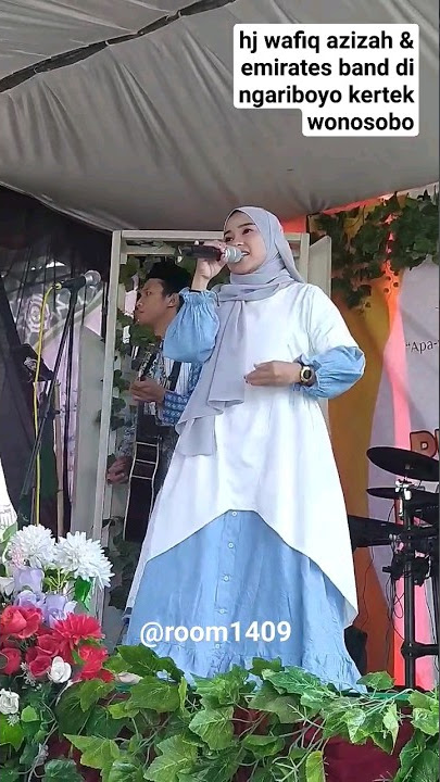 hj wafiq azizah & emirates band di ngariboyo kertek wonosobo. #shorts #wafiqazizah #viral