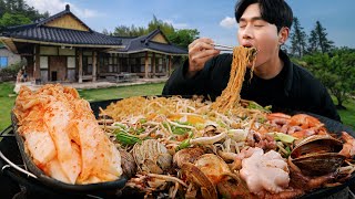 ASMR | Spicy seafood ramen & Kimchi mukbang in the countryside | no talking eating sounds