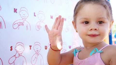 Digital Literacy: Deaf and Hard of Hearing