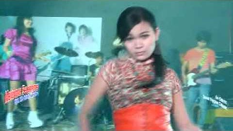Vie Cotok Feat Cici Sahara - Mendadak Selebritis