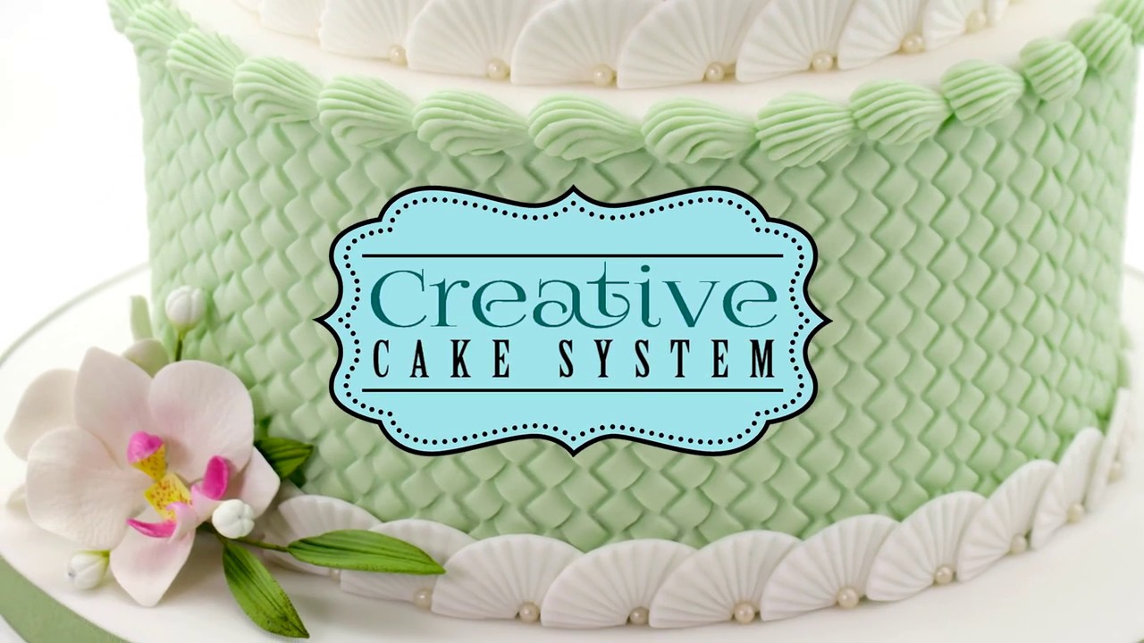 Stenciling on a Cake with Royal icing / Stenciling Fondant Cake