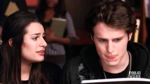 Glee 1.14 Hello
