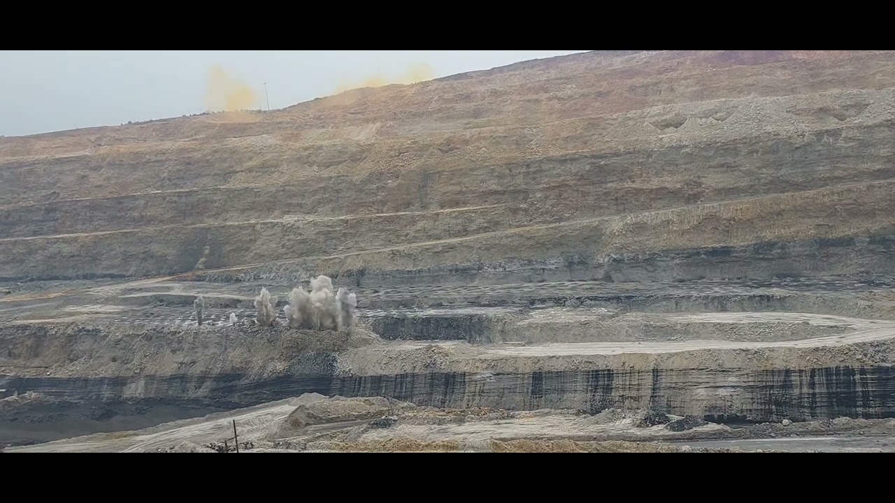 Bulk explosive blasting 