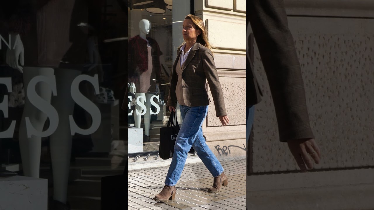 Valencia, Spain Street Fashion Fall November 2023 Street Photography 4 