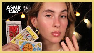 [ASMR DARK ROLEPLAY] TAROTISTA TE LEE EL FUTURO (Especial Halloween) screenshot 2