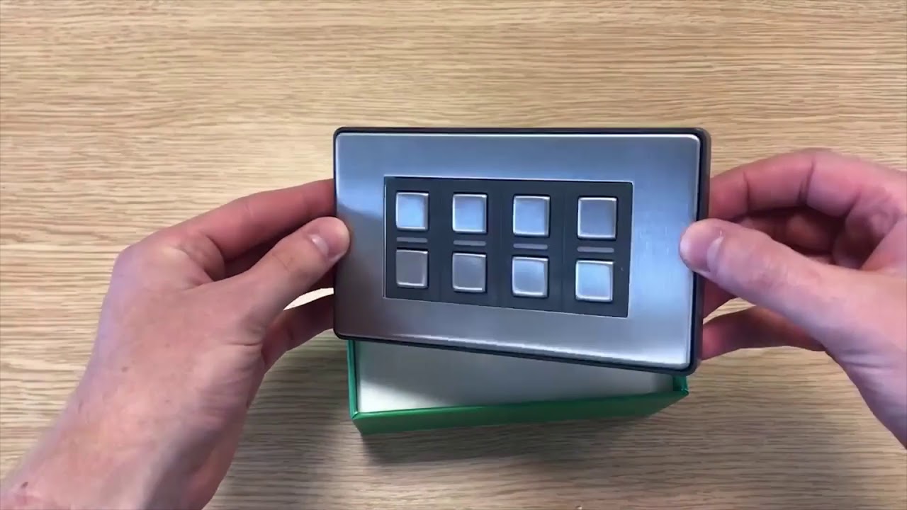 Lightwave Smart Dimmer 4 Gang Un Boxing