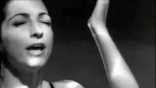 Gloria Estefan -  Reach chords