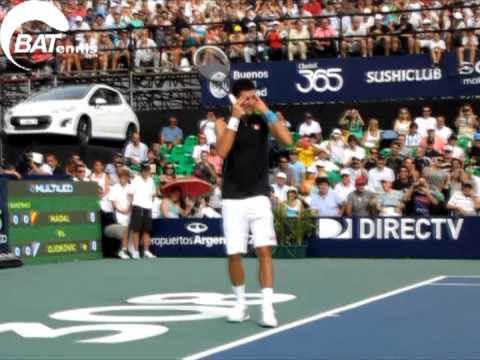 novak-djokovic-impersonates-rafa-nadal-in-argentina